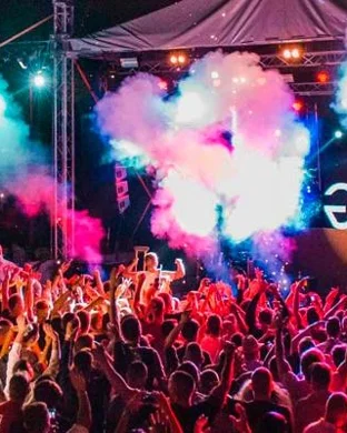 Let's Sing Taylor - A Live Band Celebrating Music of Taylor Swift